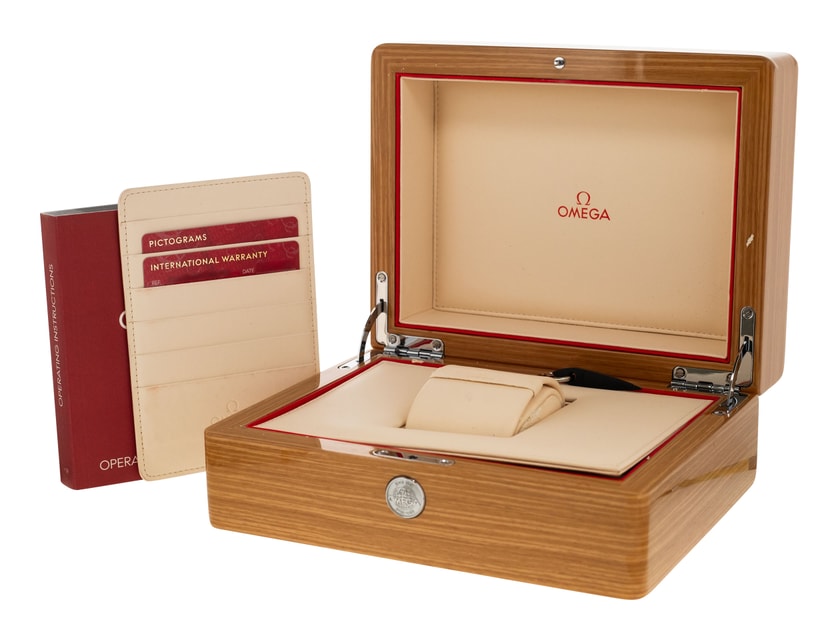 Omega Speedmaster Racing 326.30.40.50.01.001 Image 4